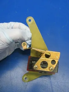 Cessna 310 R Up Limit Switch & Bracket BZ7RT04 & 5045028-5 (0219-260)